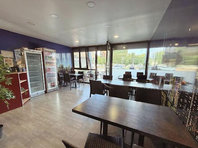 Local Commercial vente à Torcy, Pontault-combault