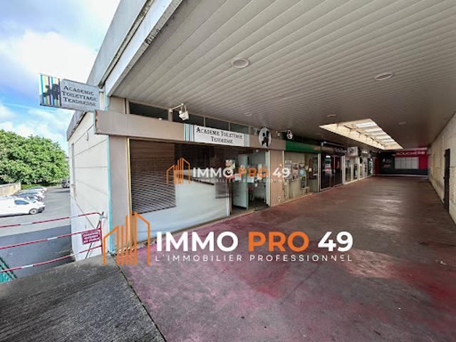 Local Commercial vente à Cholet