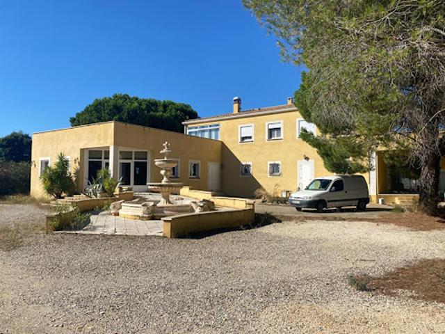 Local Commercial vente à Istres, Bouches-du-Rhône