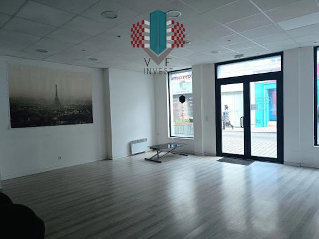 Local Commercial vente à Évreux, Evreux