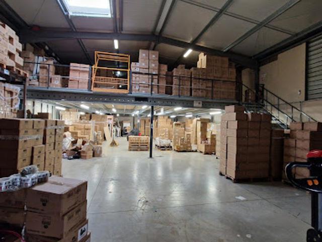 Local Commercial vente à Béziers, Saint-thibéry