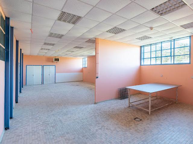 Local Commercial vente à Amou