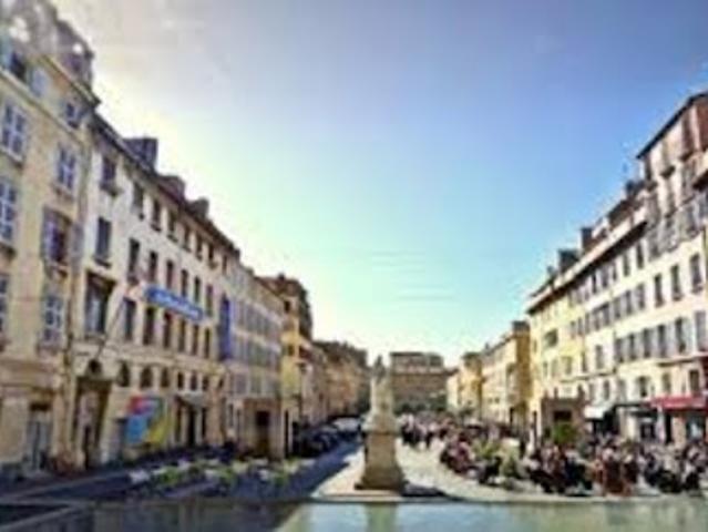 Local Commercial vente à Marseille