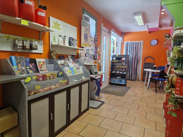 Local Commercial vente à Foix, Cos