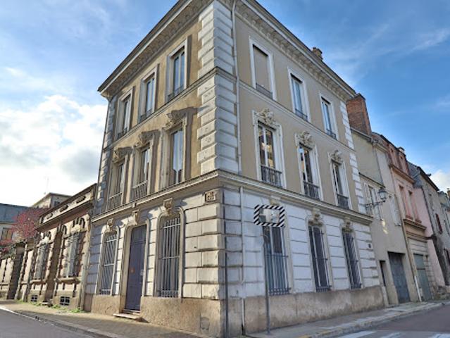 Local Commercial vente à Quartier de la Cité, Troyes