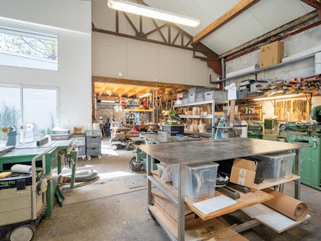 Local Commercial vente à Plateau d'Avron, Neuilly-Plaisance