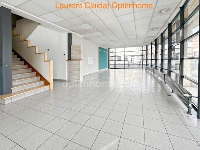 Local Commercial vente à Saint-Quentin, Saint-quentin