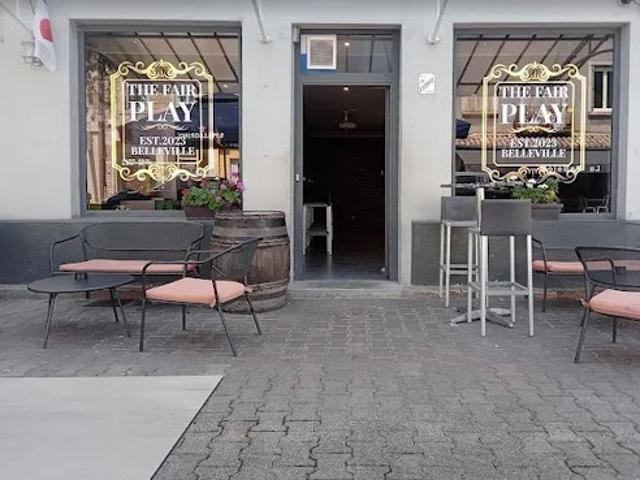 Local Commercial vente à Villefranche-sur-Saône, Rhône