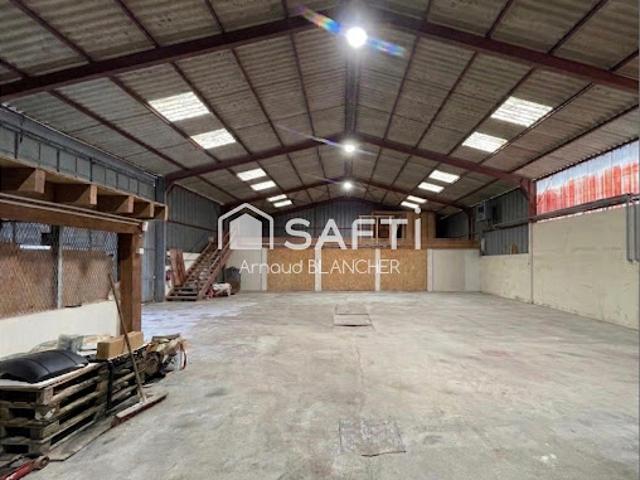 Local Commercial vente à Angoulême, Aignes-et-puypéroux