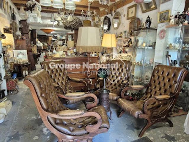 Local Commercial vente à Sénas, Bouches-du-Rhône