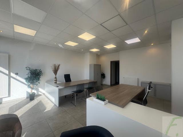 Local Commercial vente à Boncelin, Aix-les-Bains