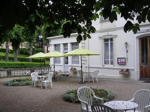 Local Commercial vente à Moulins, Bourbon-l'archambault