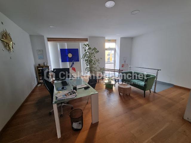 Local Commercial vente à Roanne