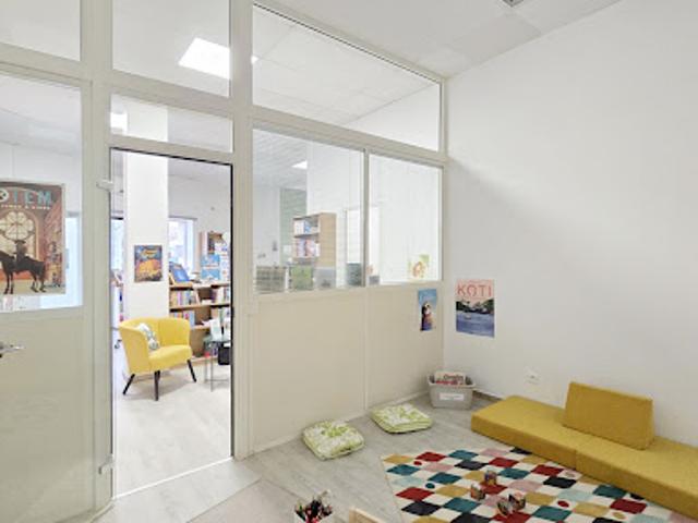 Local Commercial vente à Aix-en-Provence, Mallemort