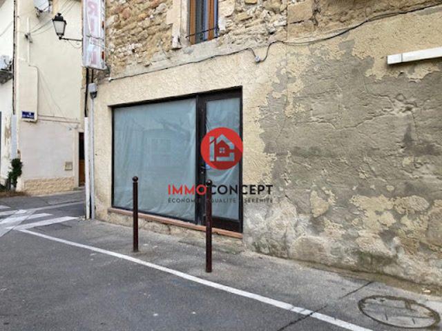 Local Commercial vente à Nîmes, Roquemaure