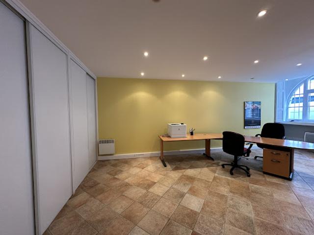 Local Commercial vente à Orléans