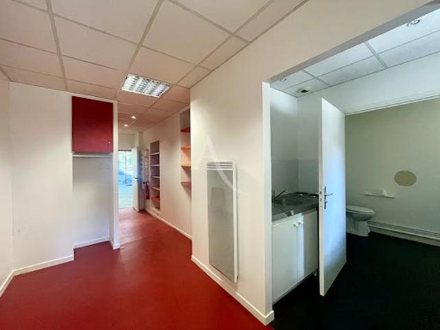 Local Commercial vente à Clermont-Ferrand, Clermont-ferrand
