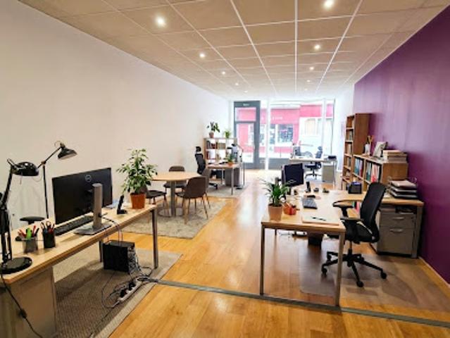 Local Commercial vente à Saint-Étienne, Saint-etienne