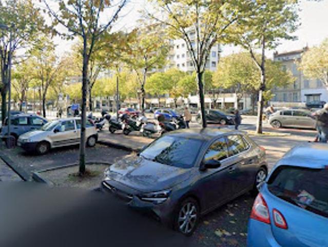 Local Commercial vente à Marseille