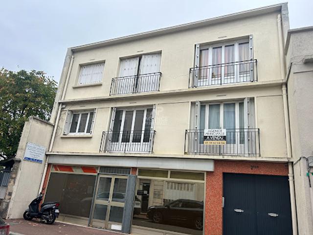 Local Commercial vente à Saint-Germain-en-Laye, Maisons-laffitte