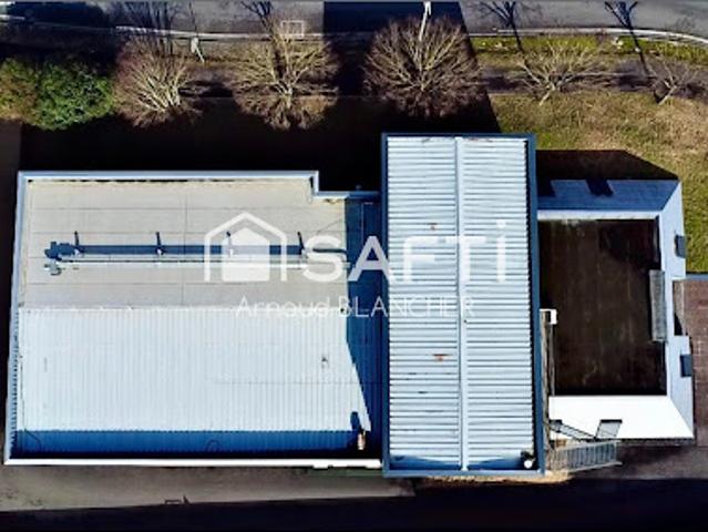 Local Commercial vente à Angoulême, Aignes-et-puypéroux