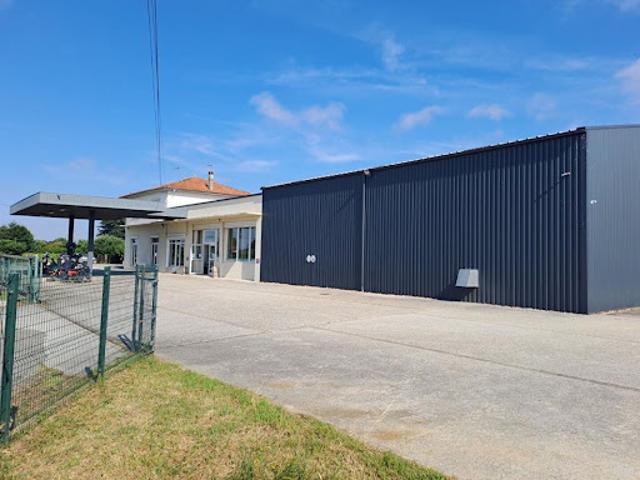 Local Commercial vente à Libourne, Mouliets-et-villemartin