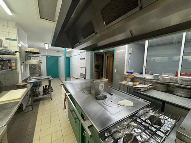 Local Commercial vente à Tournon-sur-Rhône, Sarras