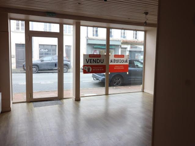 Local Commercial vente à Chante-Alouette, Rochefort