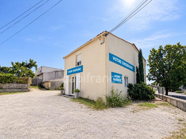 Local Commercial vente à Tanaïs, Le Haillan