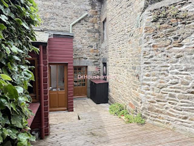 Local Commercial vente à Guingamp, Bretagne