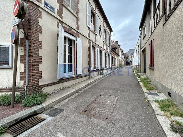 Local Commercial vente à Bernay, Verneuil-sur-avre