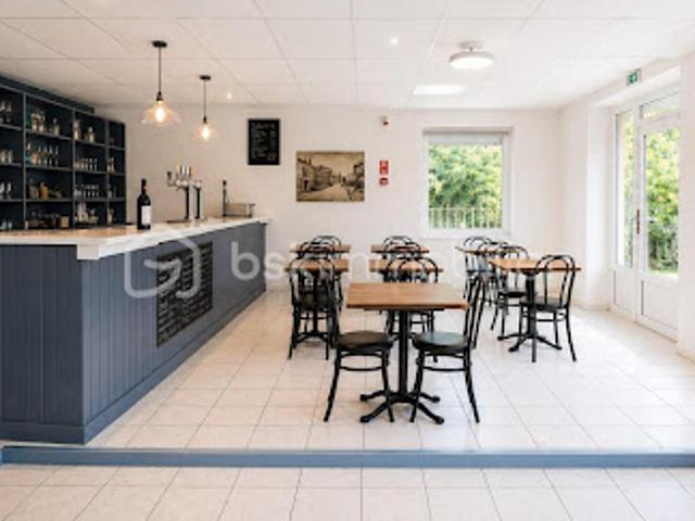 Local Commercial vente à Vienne, La Frette