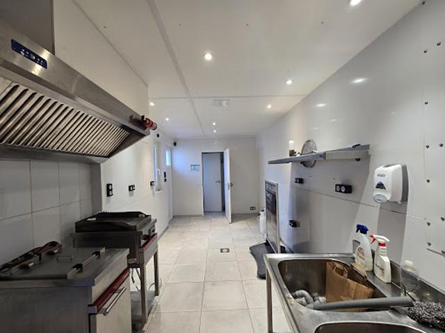Local Commercial vente à Nantes, Bouguenais