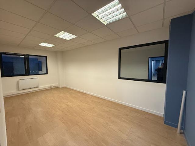 Local Commercial vente à Besançon
