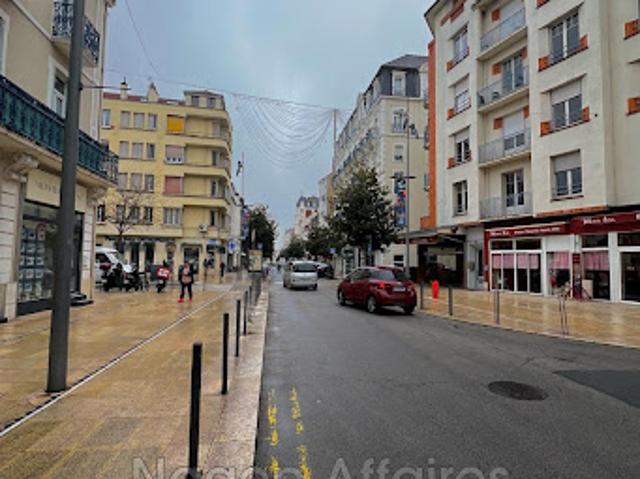 Local Commercial vente à Vichy