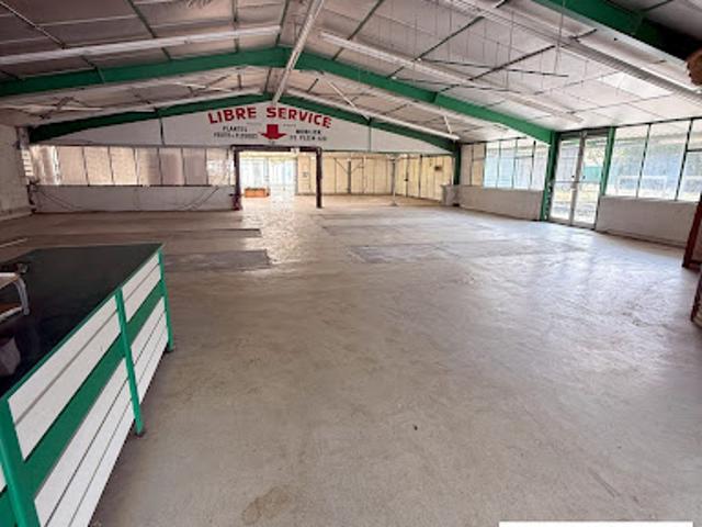 Local Commercial vente à Orléans, Saint-père-sur-loire