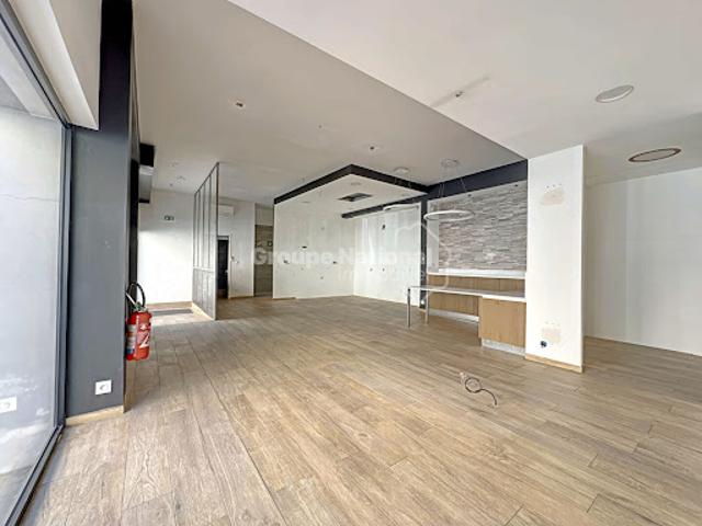 Local Commercial vente à Montpellier, Lunel