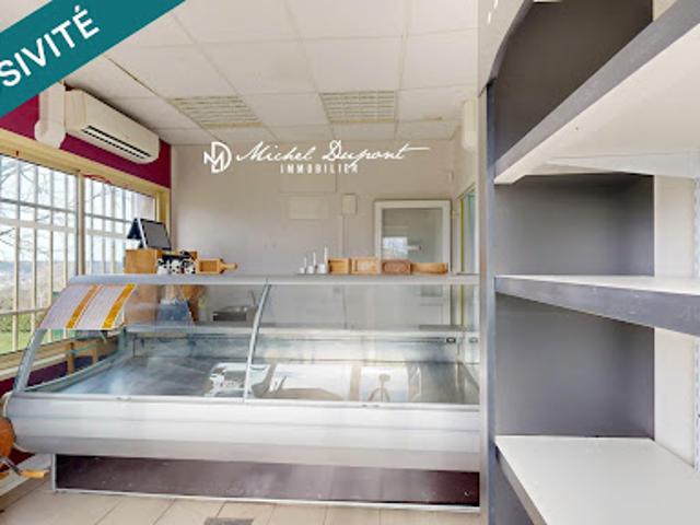 Local Commercial vente à Sarlat-la-Canéda, Saint-chamassy