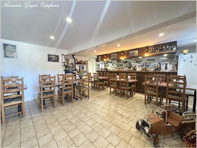 Local Commercial vente à Courville-sur-Eure, Eure-et-Loir