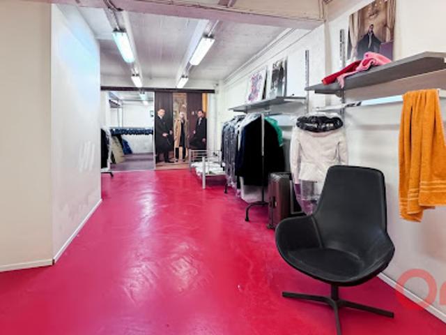 Local Commercial vente à La Courneuve, 4000 Nord