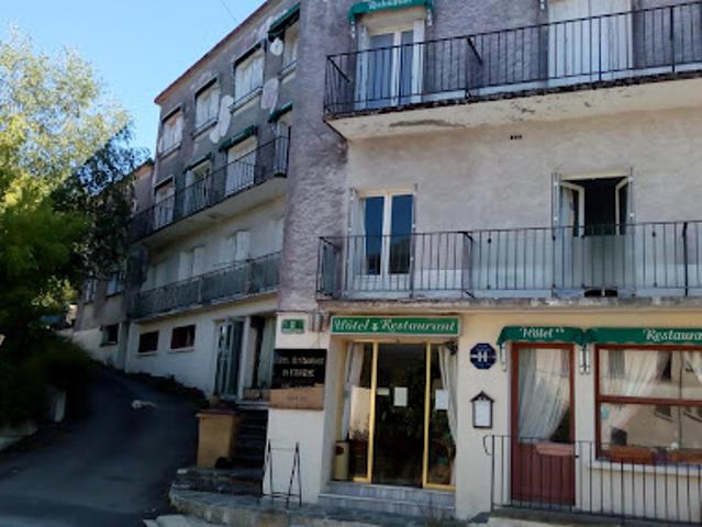 Local Commercial vente à Figeac, Latronquière