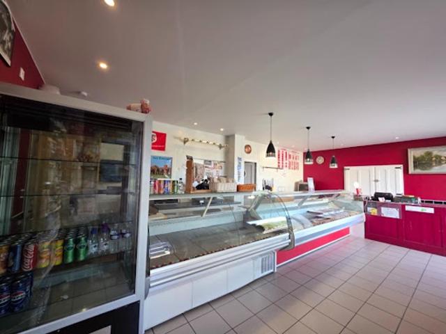 Local Commercial vente à Saint-Sulpice-Laurière, Haute-Vienne