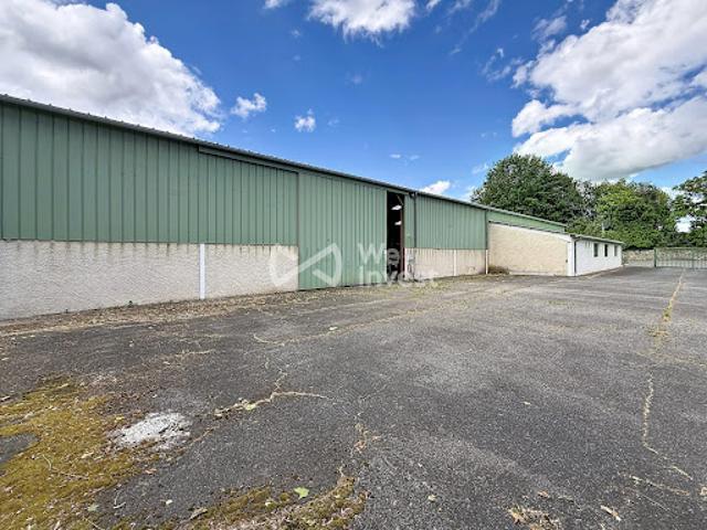 Local Commercial vente à Pau, Artigueloutan