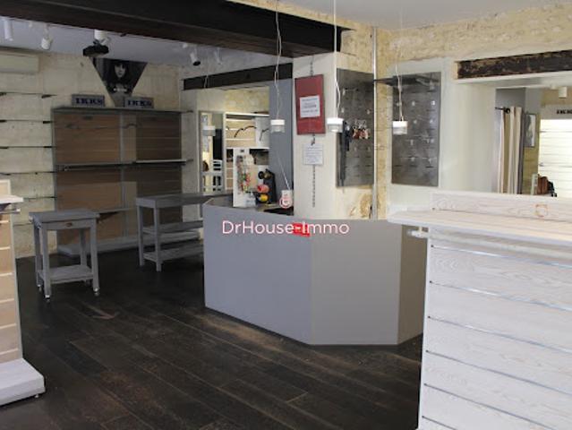 Local Commercial vente à Angoulême, Aignes-et-puypéroux