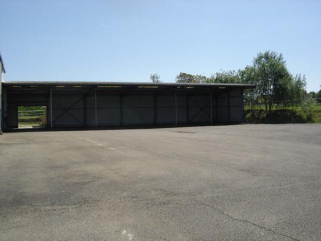 Local Commercial vente à Auxerre, Héry