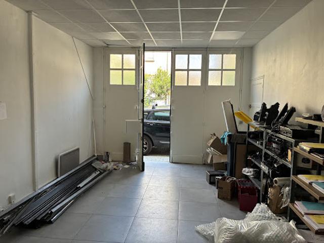 Local Commercial vente à Nanterre, Colombes