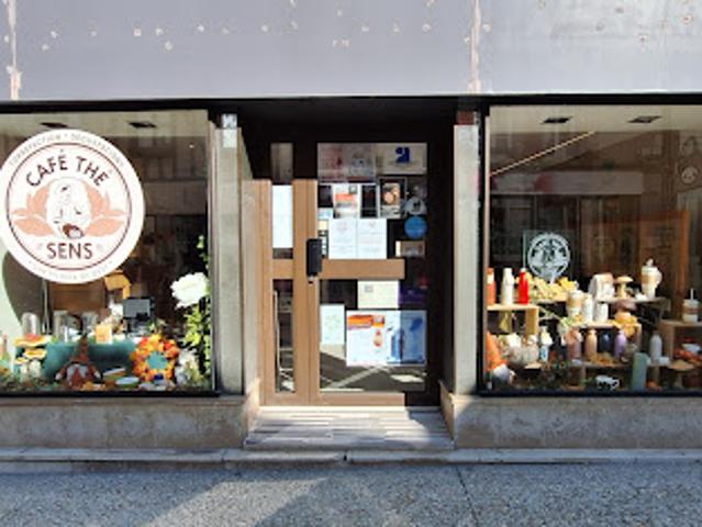 Local Commercial vente à Sens