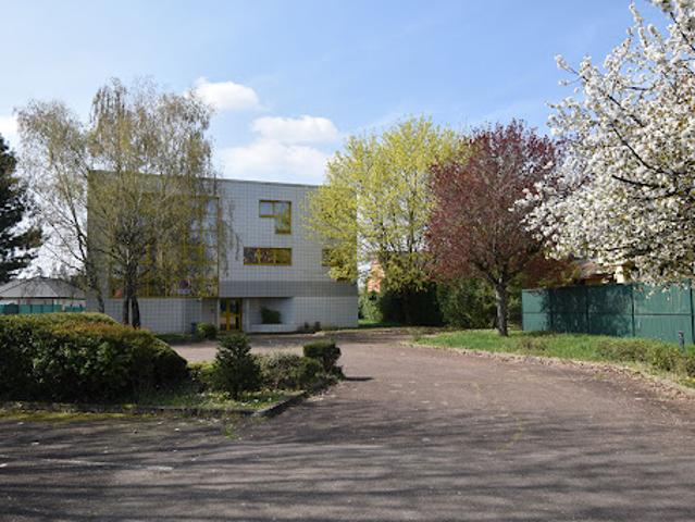 Local Commercial vente à Nevers, Varennes-vauzelles