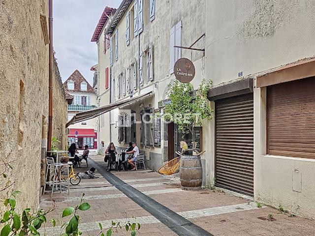 Local Commercial vente à Orthez, Les Maures