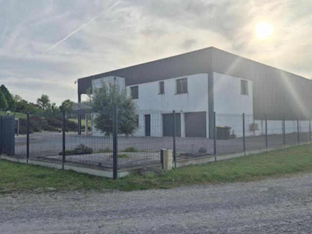 Local Commercial vente à Pau, Bellocq